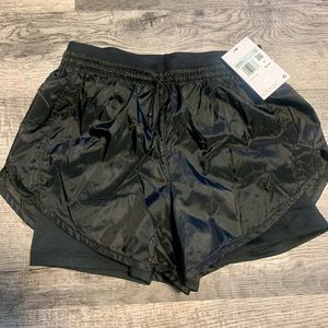 NEW-Nike Icon Clash Tempo Layered Running Shorts - woman - size xs